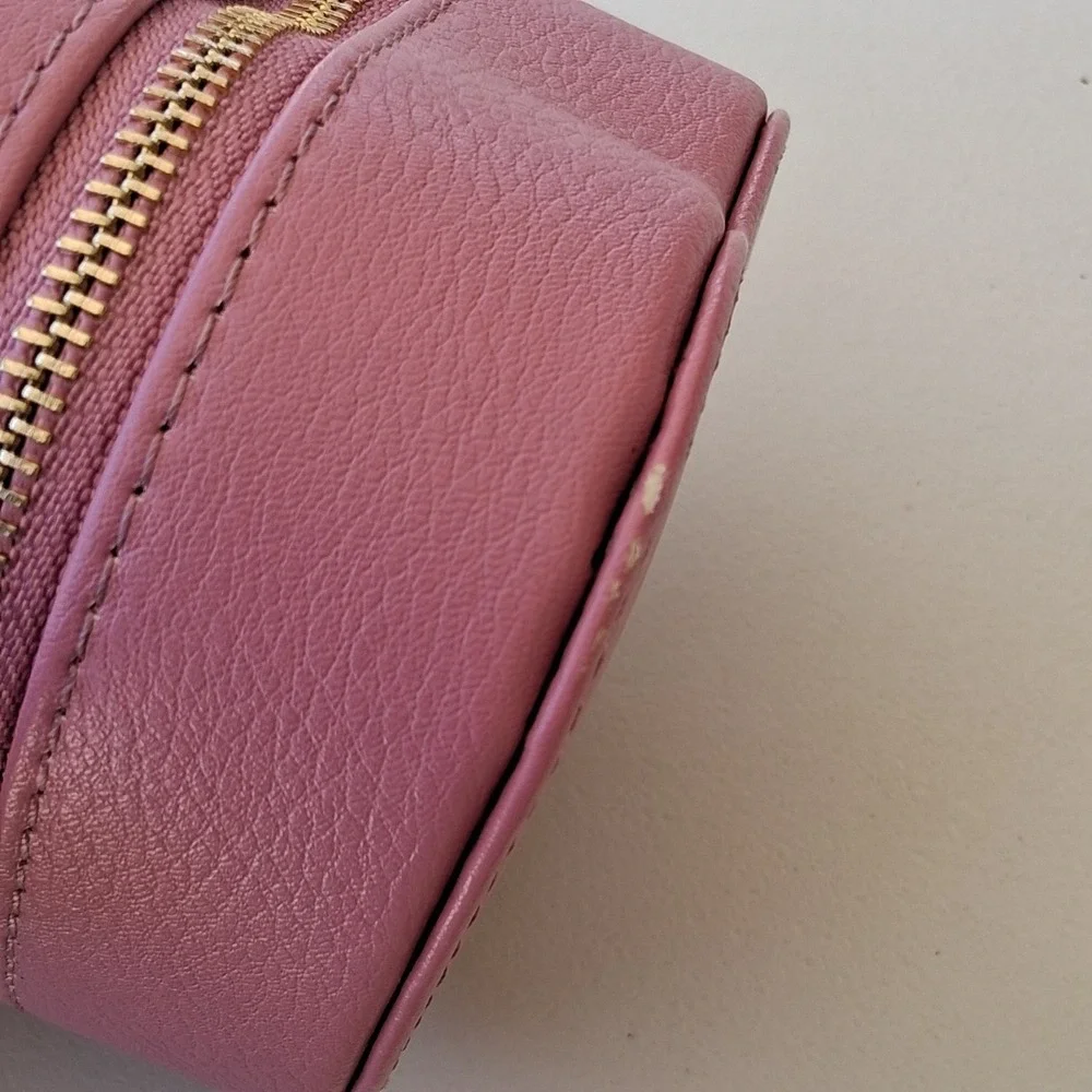 Compact Pink Heart Shaped Leatherette Jewelry Case Zipper Pocket Travel Storage